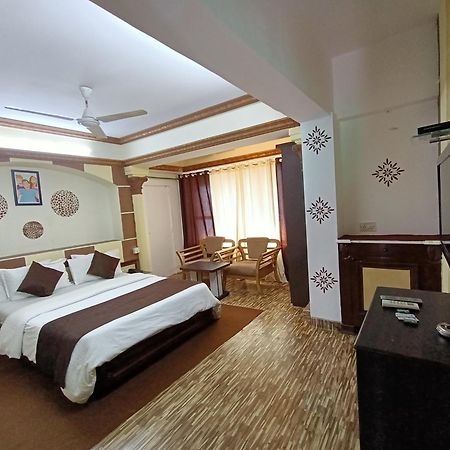 Kalpataru Hometel Мумбаи Экстерьер фото
