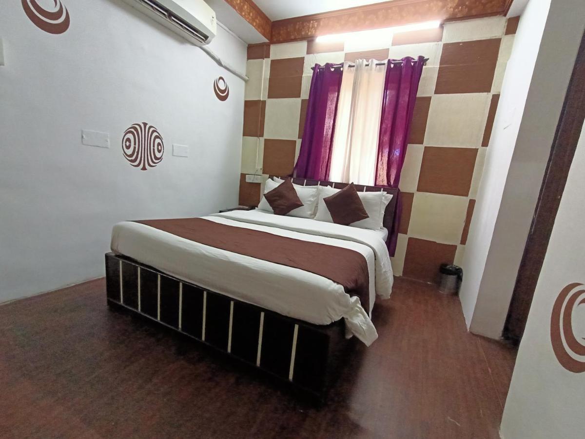 Kalpataru Hometel Мумбаи Экстерьер фото
