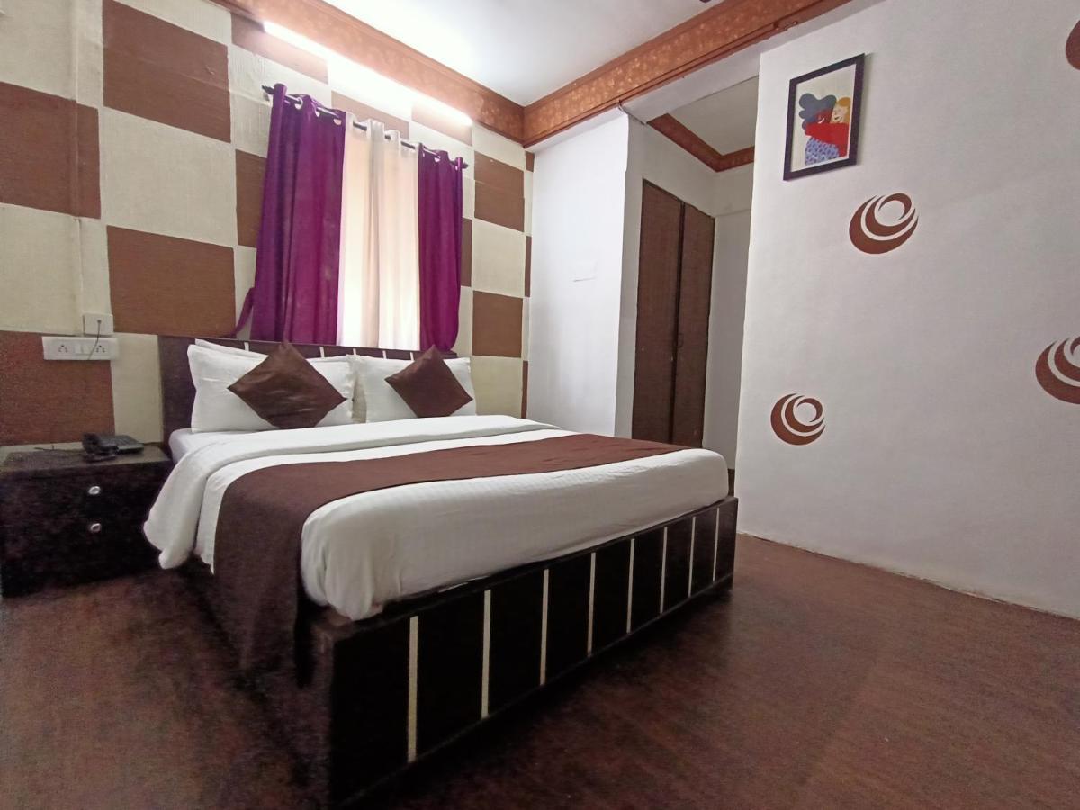Kalpataru Hometel Мумбаи Экстерьер фото
