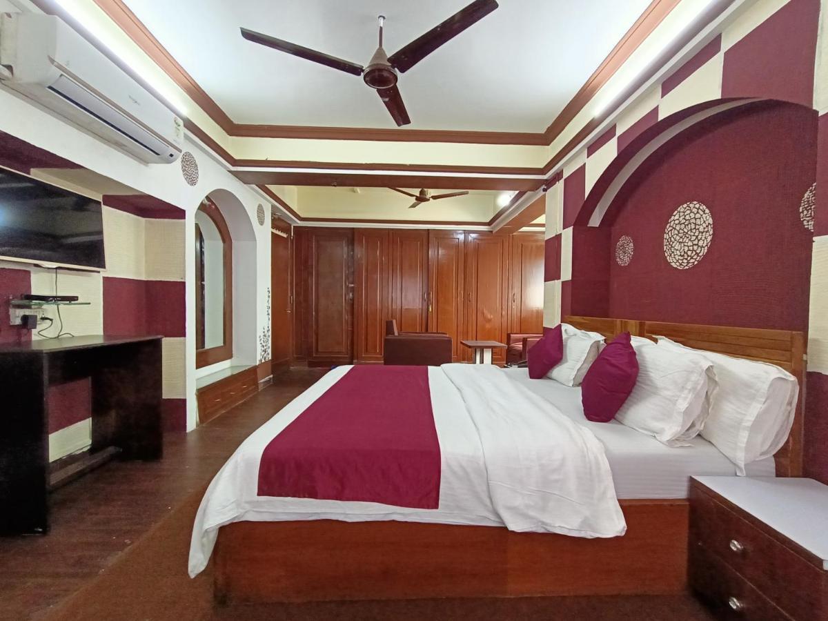 Kalpataru Hometel Мумбаи Экстерьер фото
