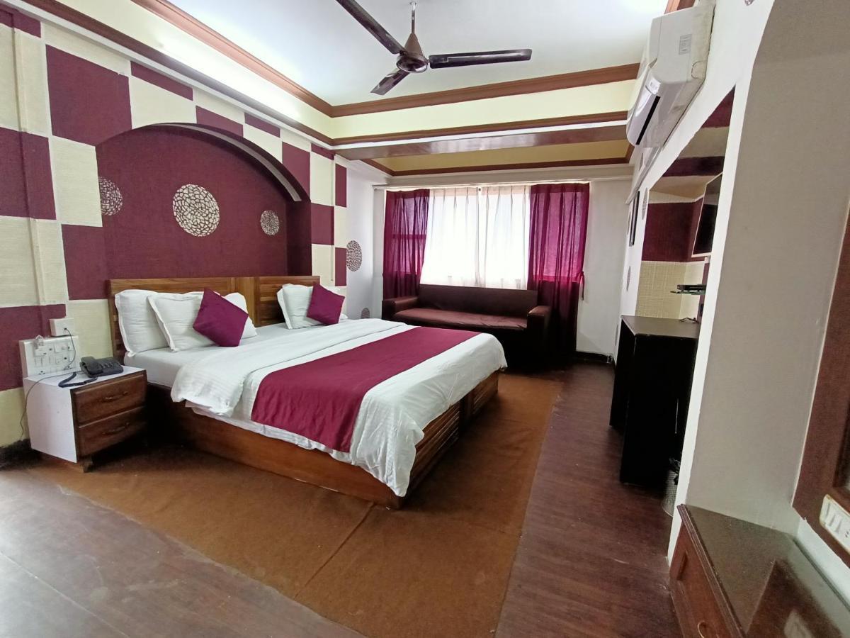 Kalpataru Hometel Мумбаи Экстерьер фото