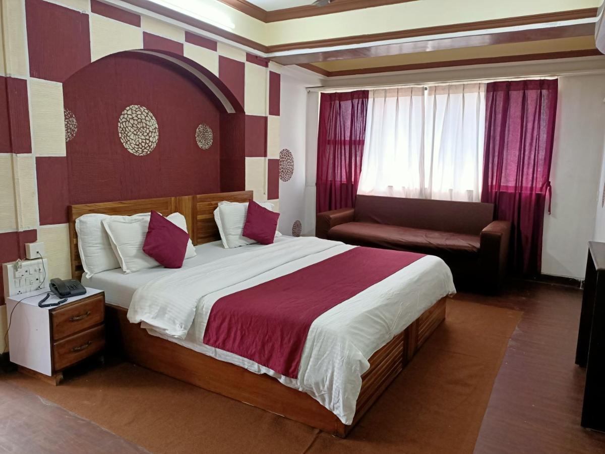 Kalpataru Hometel Мумбаи Экстерьер фото