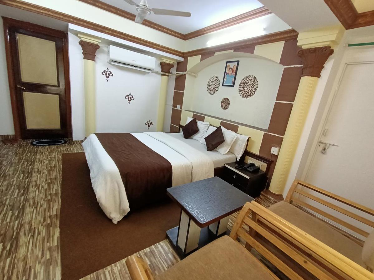 Kalpataru Hometel Мумбаи Экстерьер фото