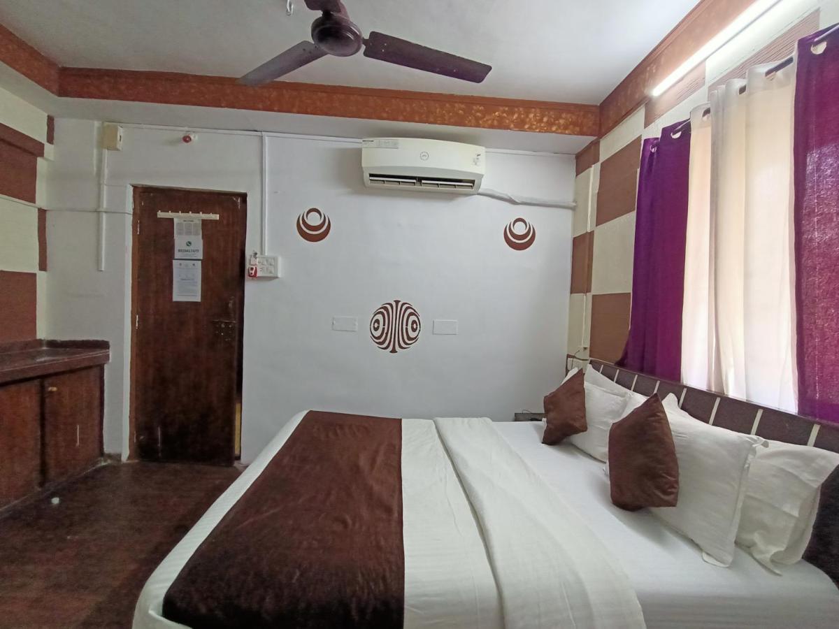 Kalpataru Hometel Мумбаи Экстерьер фото